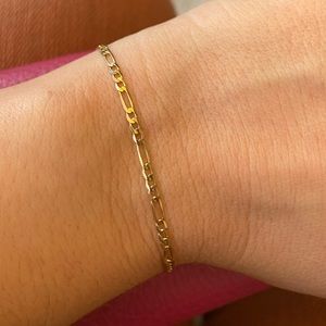 14k Gold Fígaro Chain Bracelet